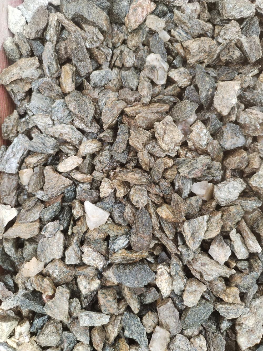 Каменная крошка "Серебро" 1-2 см
